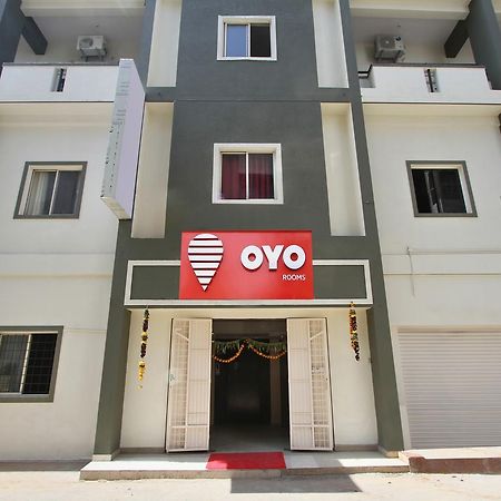 Oyo 9060 Sri Sai Guest Inn Bangalore Ngoại thất bức ảnh