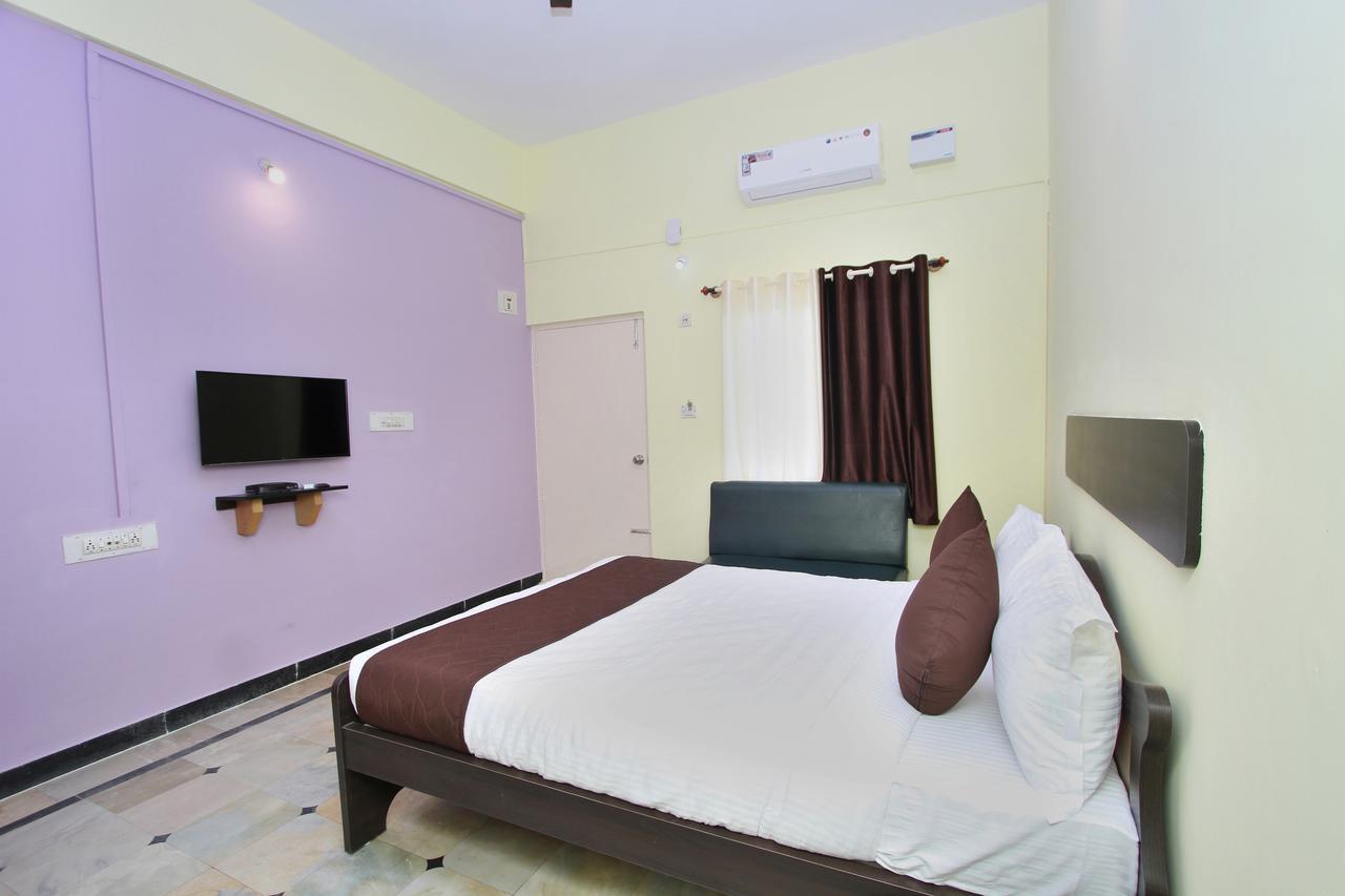 Oyo 9060 Sri Sai Guest Inn Bangalore Ngoại thất bức ảnh