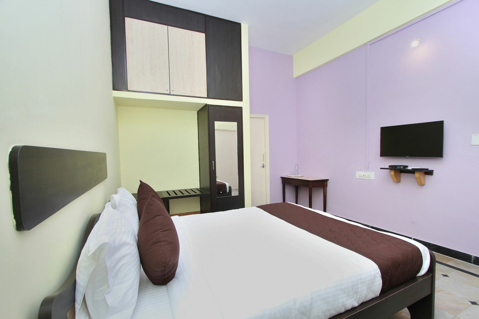 Oyo 9060 Sri Sai Guest Inn Bangalore Ngoại thất bức ảnh